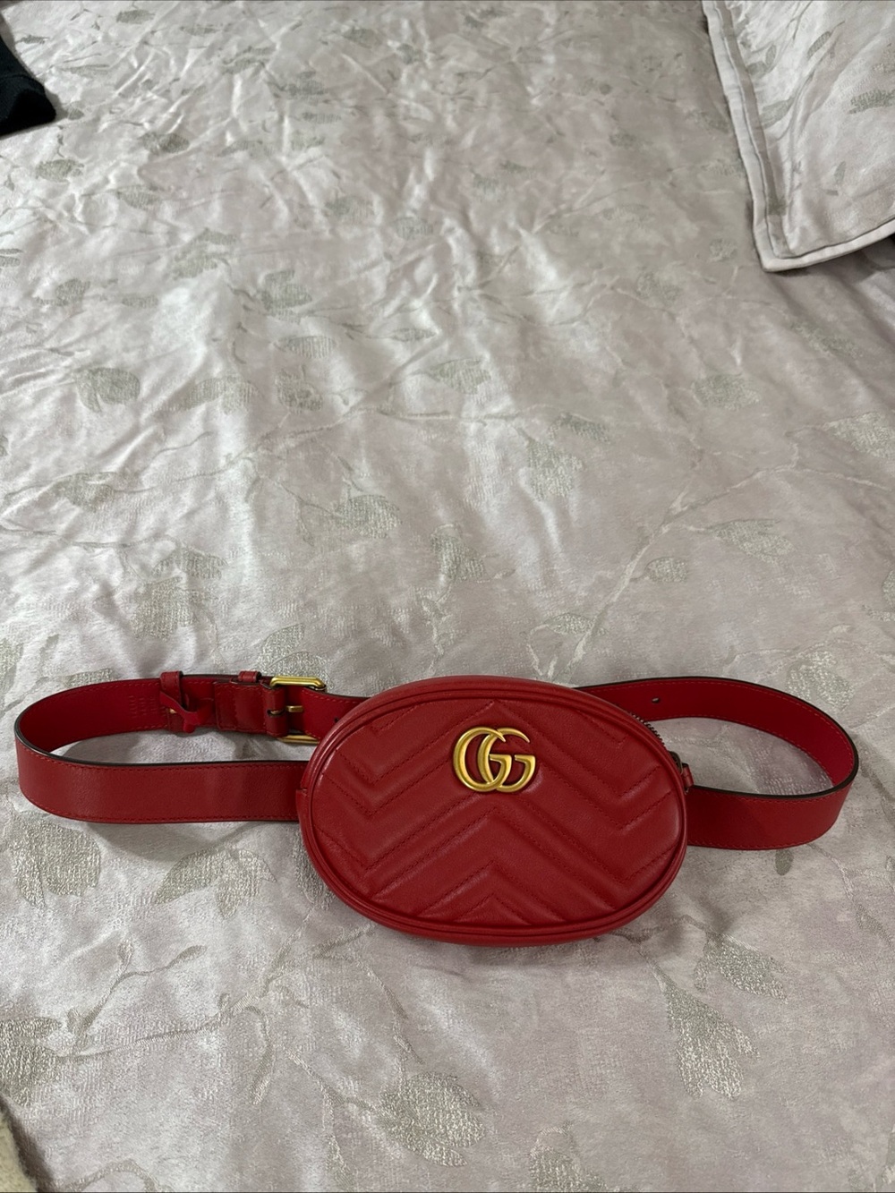 Authentic Gucci Red GG Marmont Quilted Leather Belt Bag